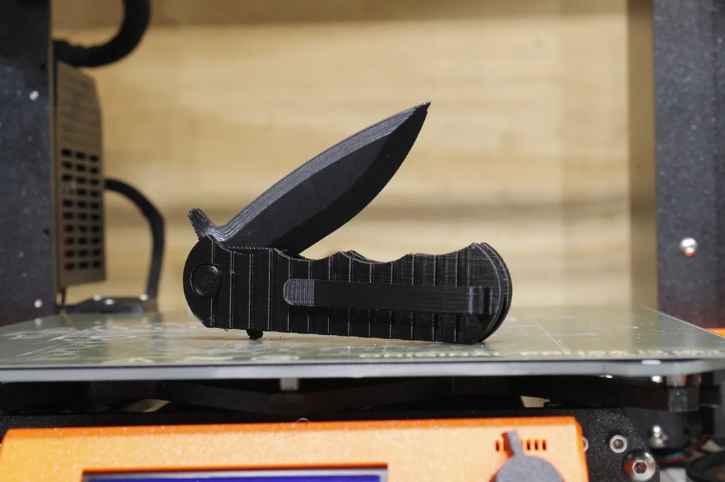 Реалистичный 3D-печатный складной нож