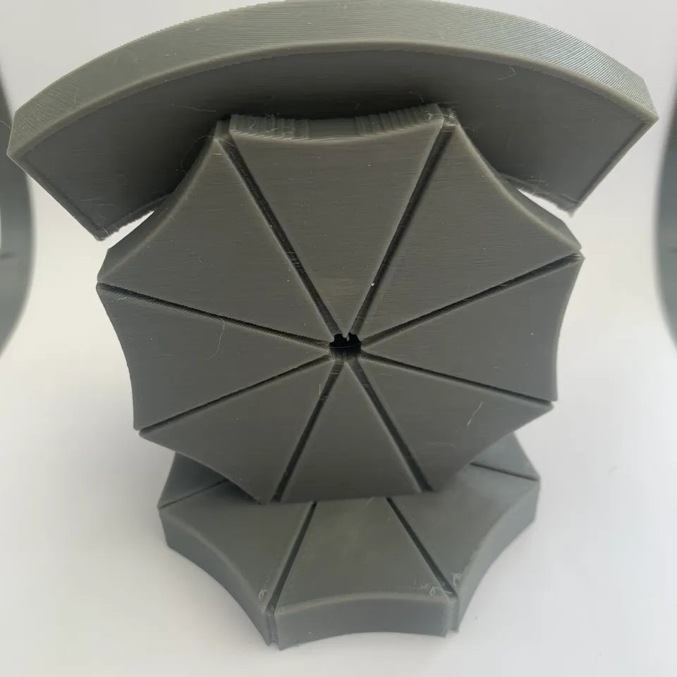 Подставка для телефона в стиле Resident Evil