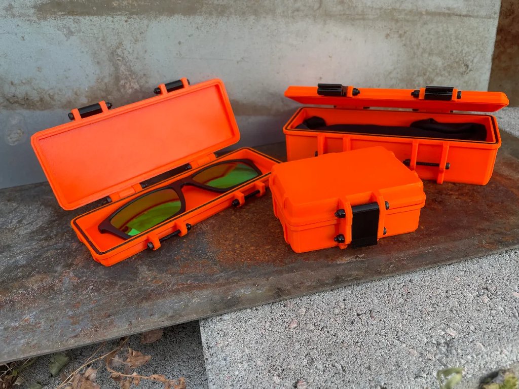 Прочные футляры для очков и солнцезащитных очков с магнитным замком - 3 размера