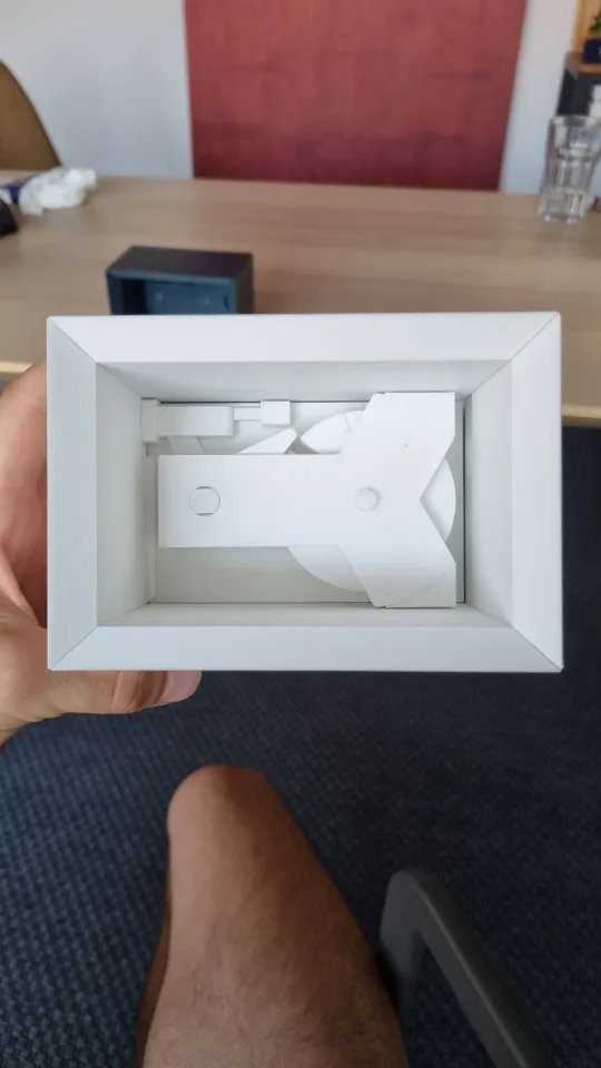 Сейф с трехзначным кодом