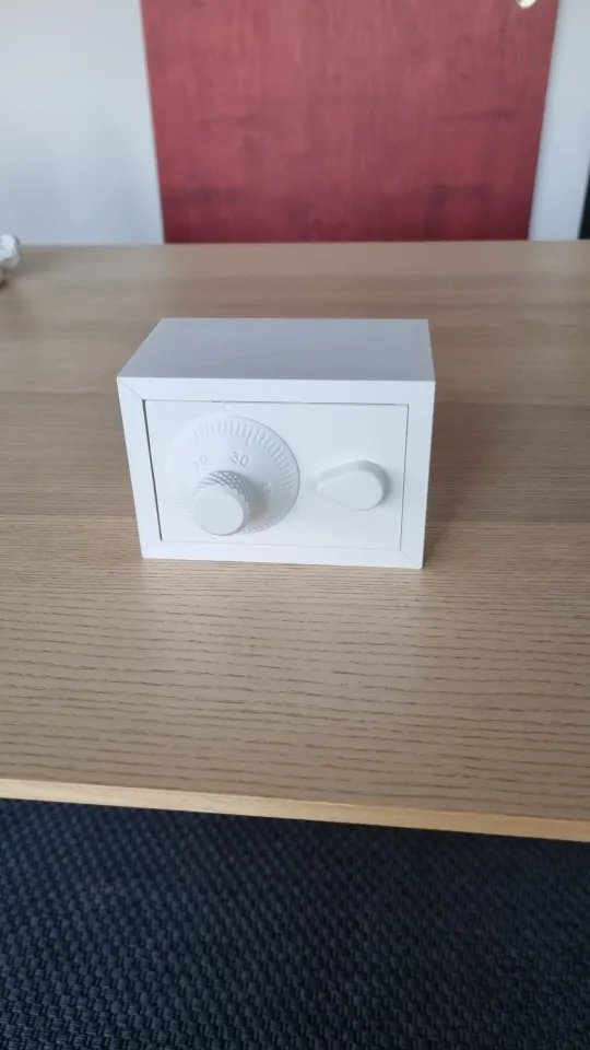 Сейф с трехзначным кодом