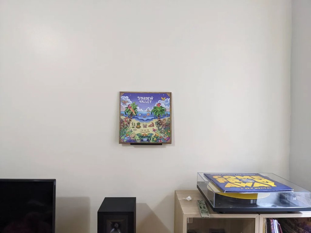 Настенный держатель для виниловых пластинок без сверления