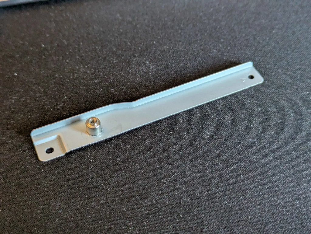 Кронштейн для второго SSD - MSI Katana