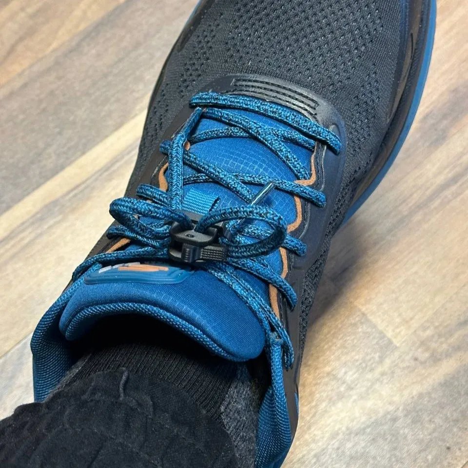 Зажим для шнурков