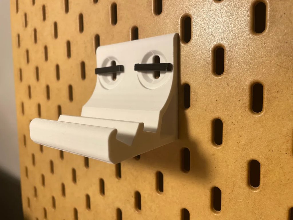 Держатель для телефона на перфорированную панель Skadis