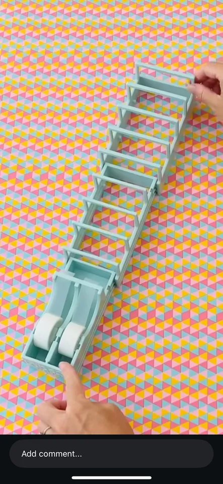 Держатель скотча с подачей