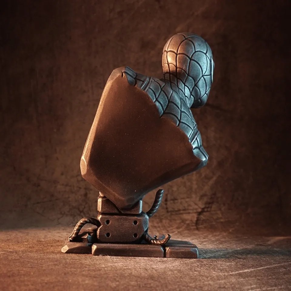 Бюст Человека-Паука