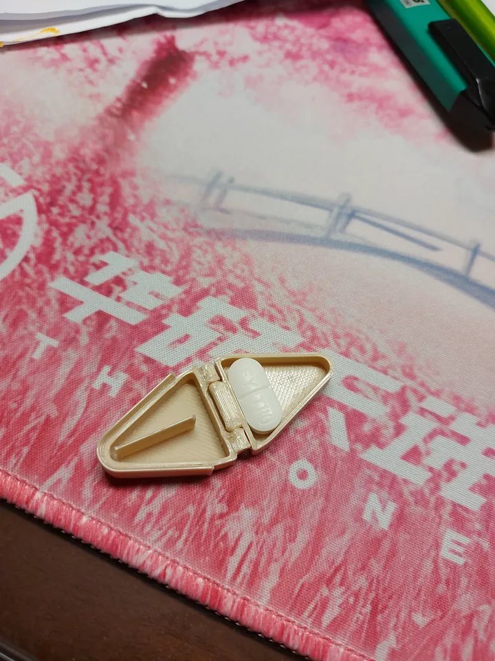 Миниатюрная таблетница