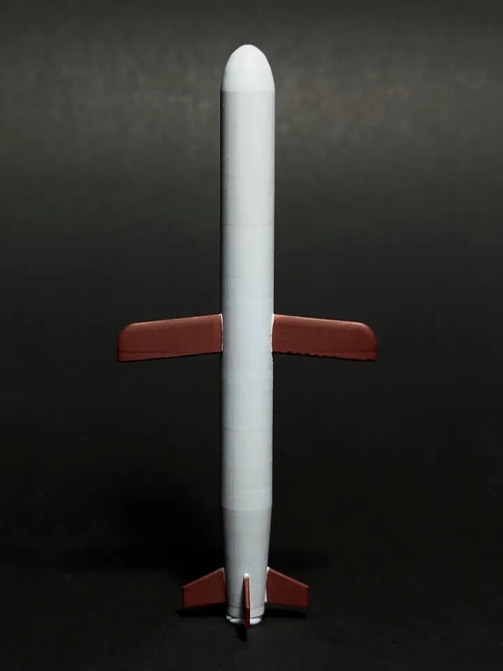 Модель крылатой ракеты Tomahawk BGM-109