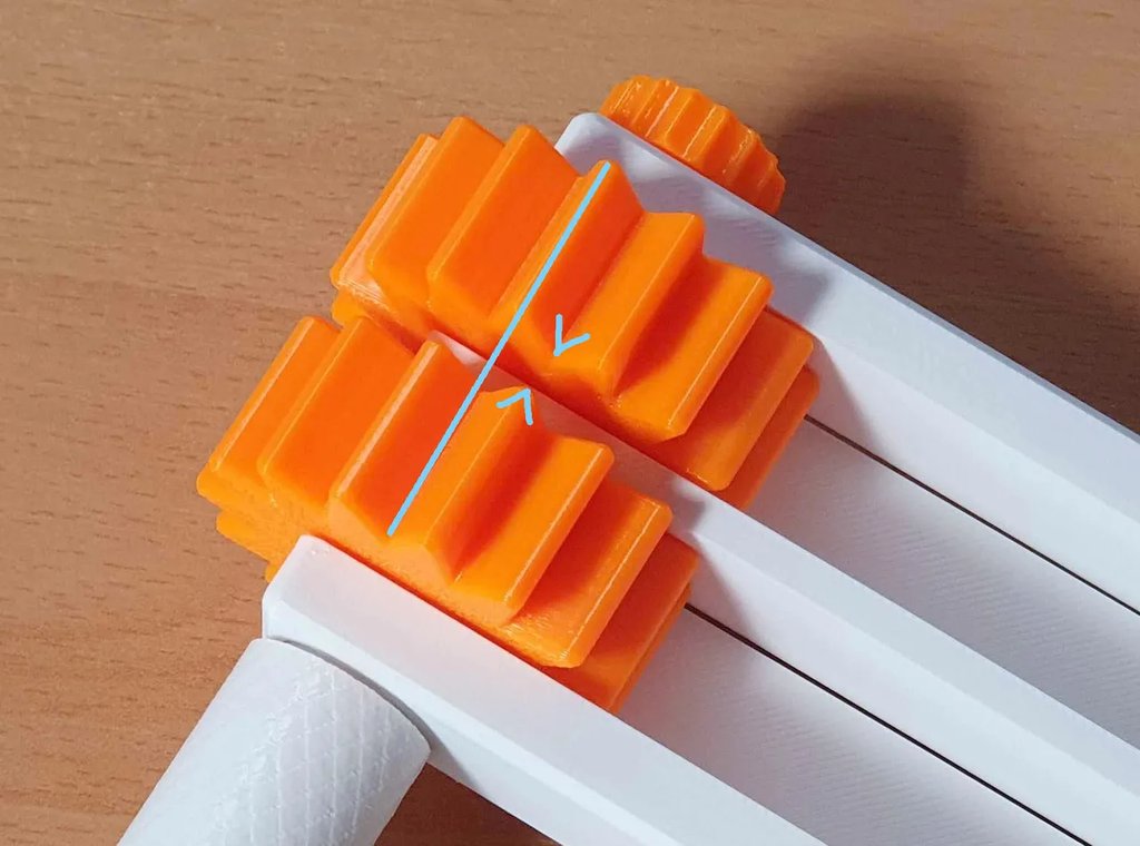 Традиционная чешская пасхальная трещотка (Řehtačka)