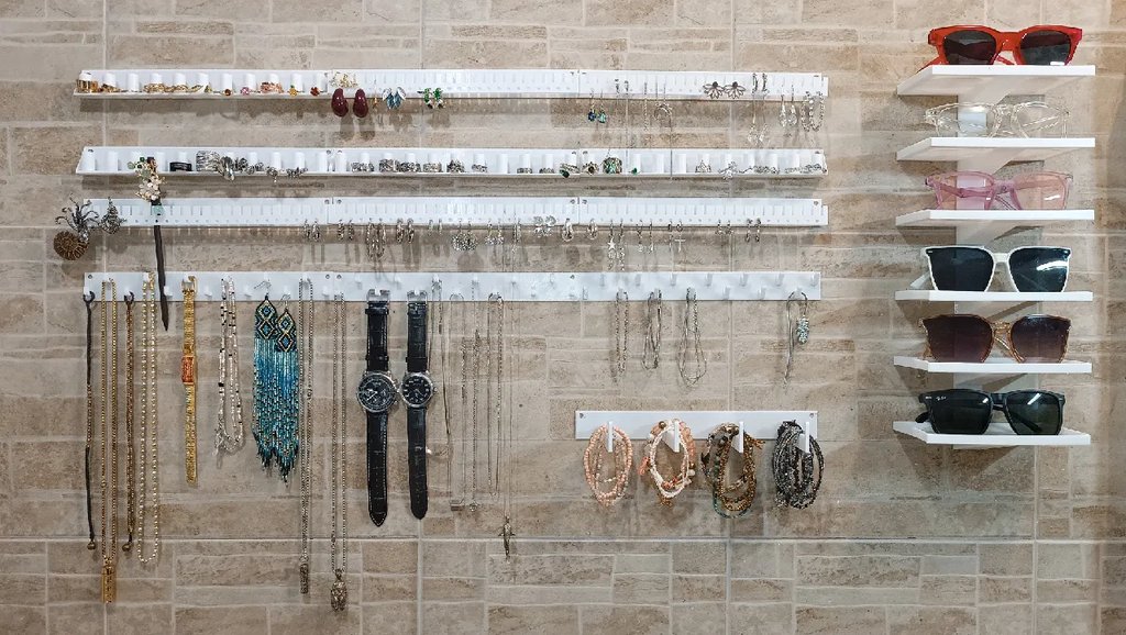 Настенный органайзер для украшений