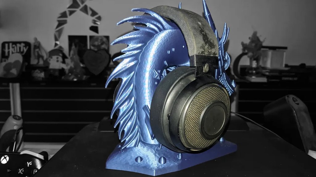 Подставка для наушников "Водяной Дракон"