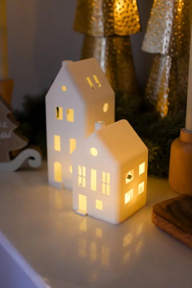 Домик-фонарик для светодиодных свечей